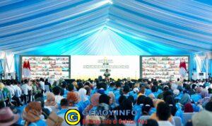 Prabowo Disambut Antusias Petani Saat Panen Raya di Karawang