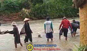 Gotong Royong Perbaiki Tanggul: Pemdes Cikarang Pimpin Aksi Dukung Pangan Berkelanjutan