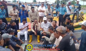 Dialog Hangat di Dermaga: KSP M. Qodari dan Kadis Perikanan Sukabumi Dengar Suara Nelayan