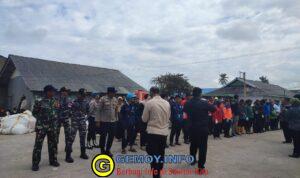 Aksi Bersih Pantai Prajurit Posal Berakit