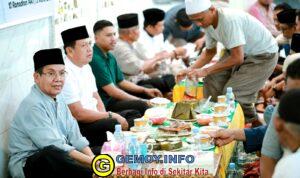 Anggota DPR RI Fraksi Partai Gerindra, Longki Djanggola, bersama Kader, Bagikan 3.000 Takjil untuk Pengendara di Kota Palu