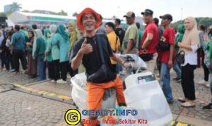 Ungkapan Gembira Warga Dapat Doorprize Motor Listrik di Pasar Murah Pemerintah: Senang Banget, Gak Mimpi!