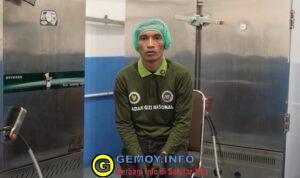 Kaki Cedera Tak Halangi Susanto Jadi Koki MBG