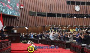 Prabowo Perintahkan Bank HIMBARA Turunkan Bunga Kredit untuk Rakyat Miskin