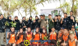 Anggota DPRD Kabupaten Sukabumi Fraksi PKS, Erpa Aris Purnama Menanam Harapan di Pesisir Minajaya