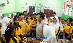 Jadi Presiden hingga Bawa Indonesia ke Piala Dunia, Kala Prabowo Dengarkan Cita-Cita Pelajar SMP 111 Jakarta Barat