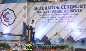 Wisuda Santri Assalam Putra Generasi Averouz Siap Majukan Sukabumi Mubarokah